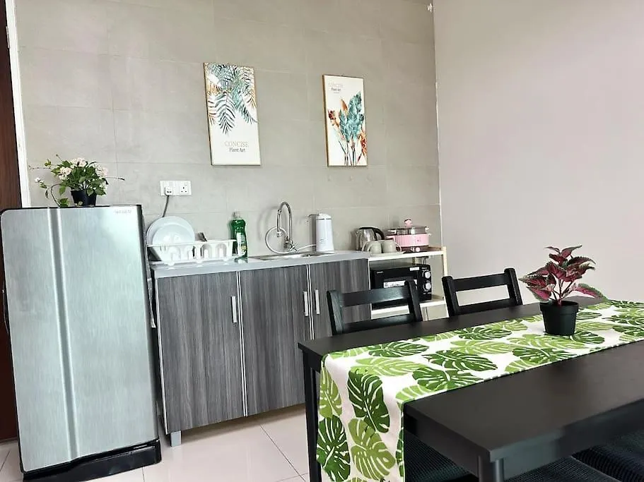Superb Airport 2Br Suite# Straits Intl# Msgchair Bayan Lepas Apartment